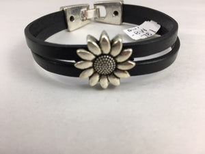 Flower bracelet by Beth Weldon